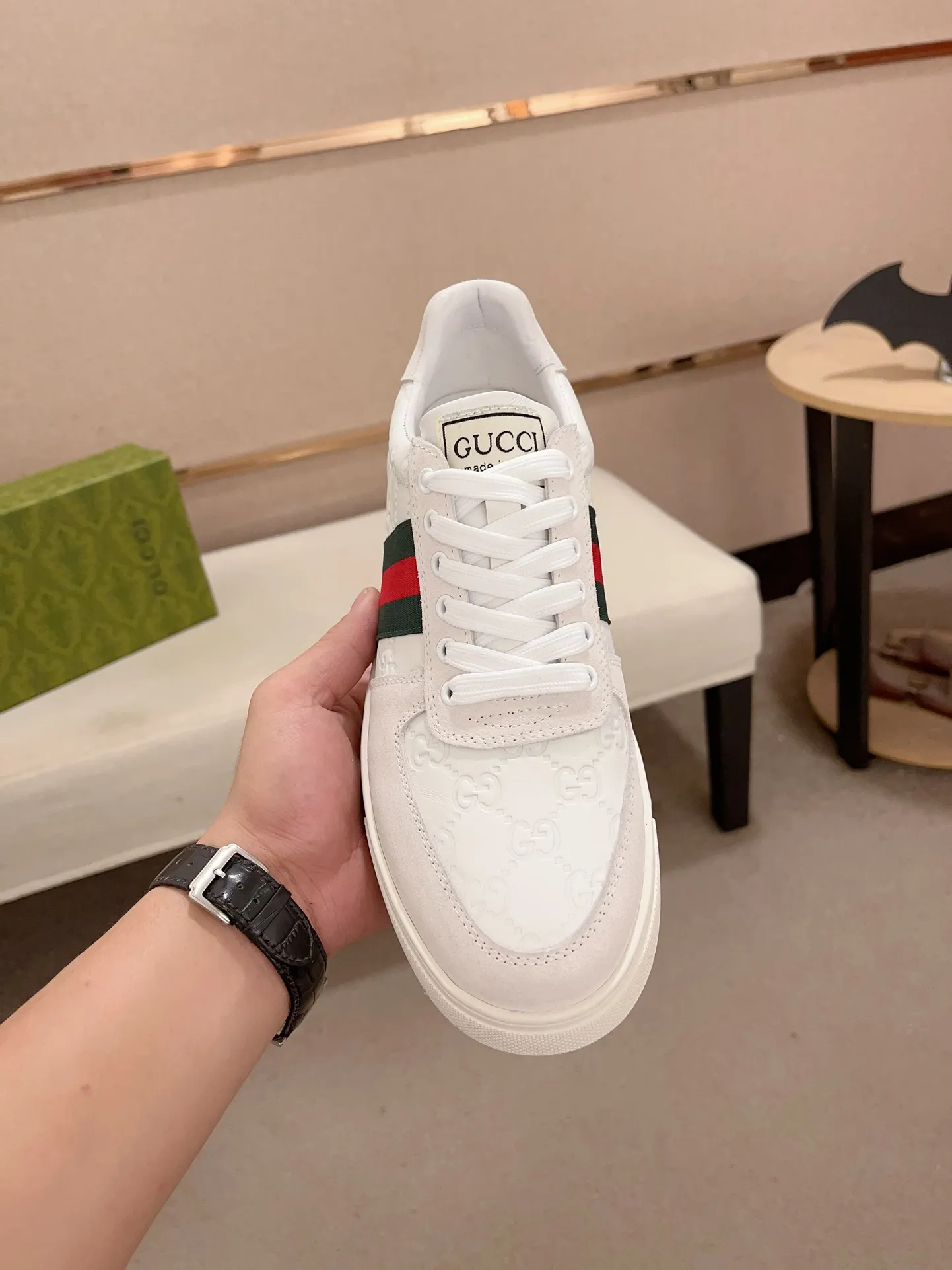 Men's clothing and shoes💰:440💰 (GUCCI) The latest model from the official website 🎁🎁Casual and fashionable men's shoes👟, hot style 💥The version is simple and elegant, exclusive for trendy men. Unique official website latest brand elements 👑Gucci original decoration, fashionable and generous, the fabric is original cowhide ✅sheepskin lining, the official website specifies wear-resistant casual outsole, the classic model is taken in kind at the counter🎬38-44 (45 is not returned or exchanged)